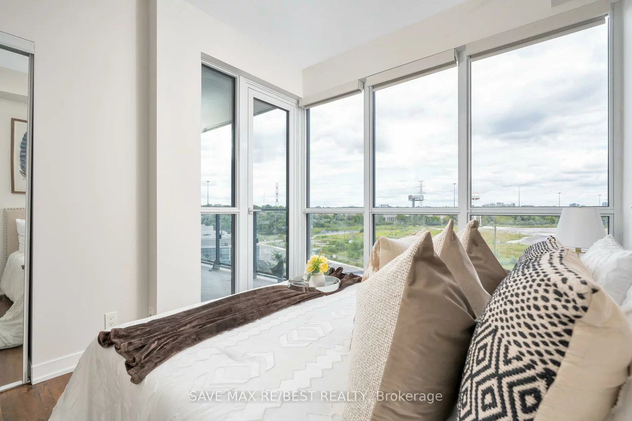 10, Park Lawn, Mimico, Toronto
