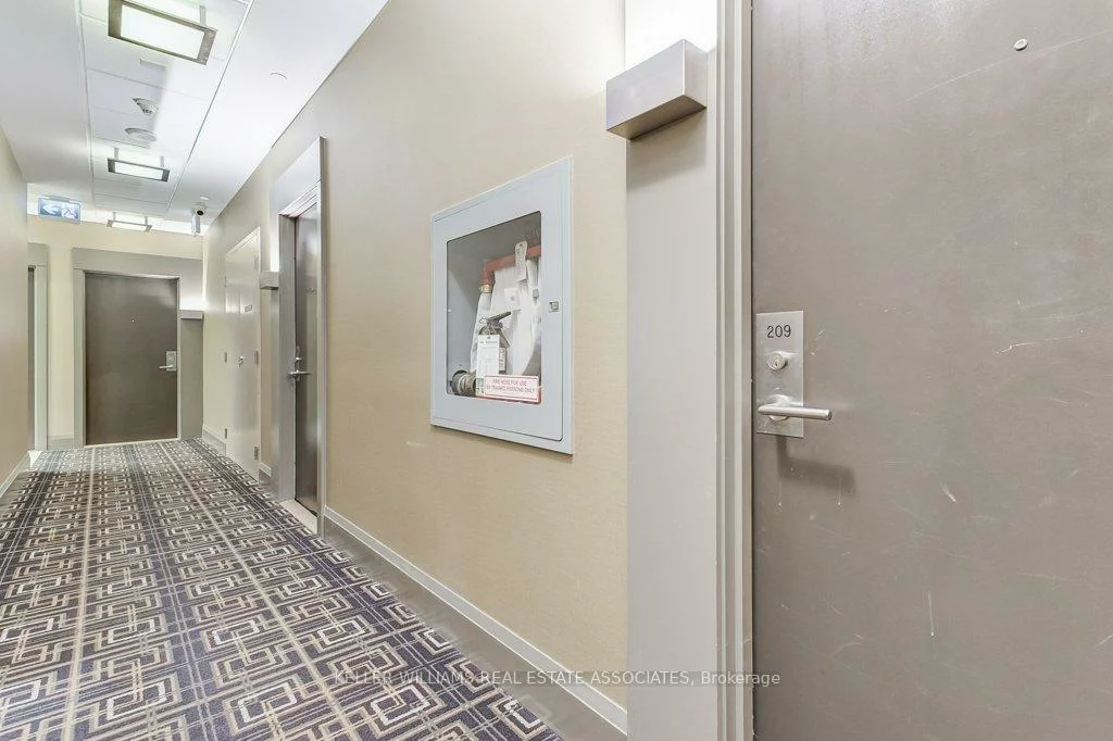 15, Zorra, Islington-City Centre West, Toronto