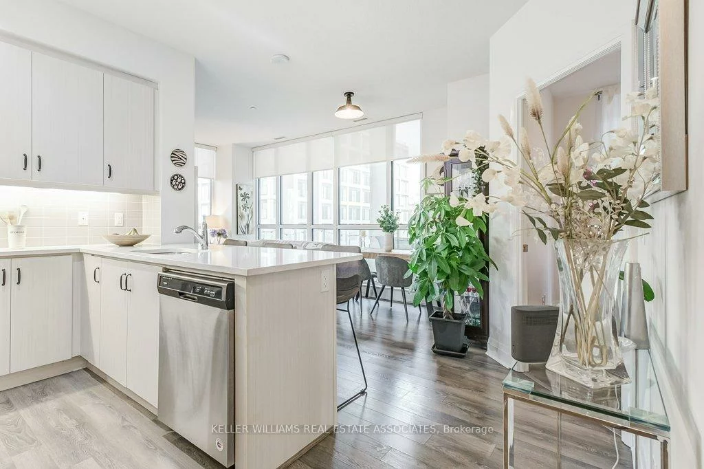 15, Zorra, Islington-City Centre West, Toronto