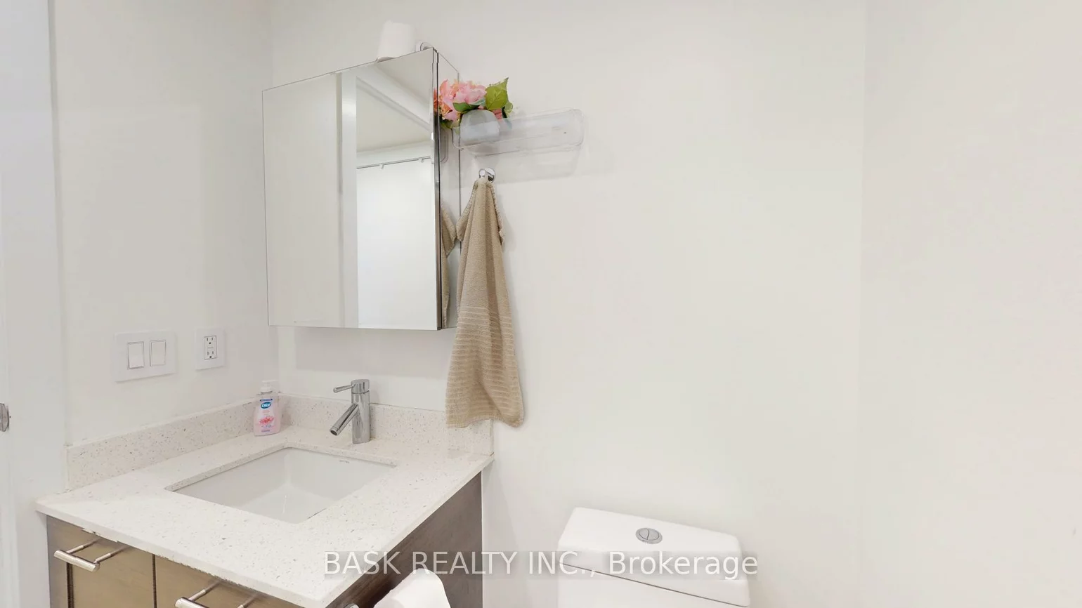 2220, Lake Shore, Mimico, Toronto