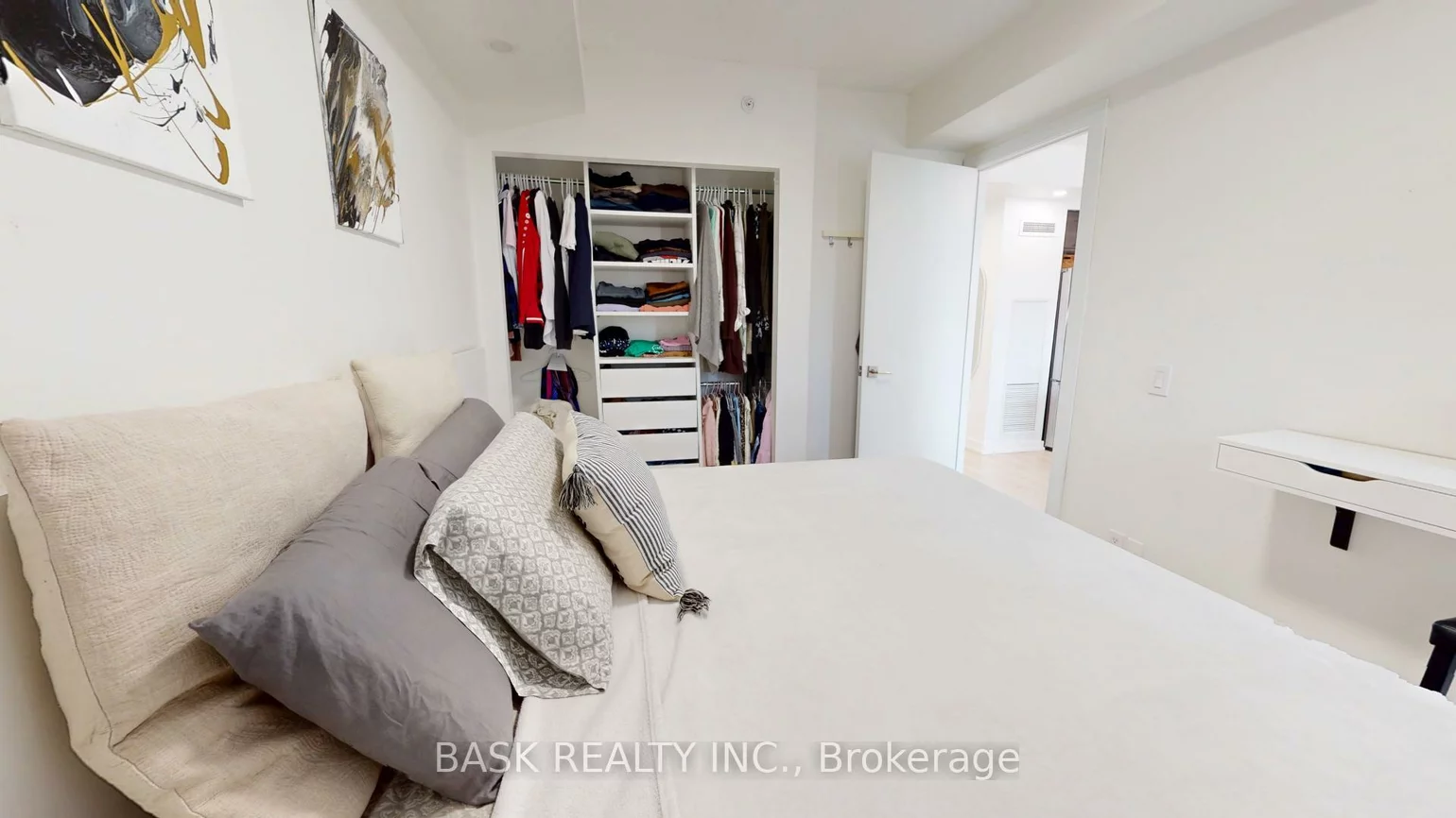 2220, Lake Shore, Mimico, Toronto