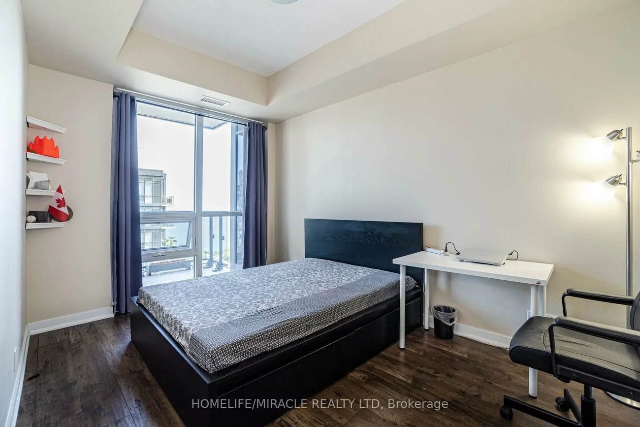 2220, Lake Shore, Mimico, Toronto