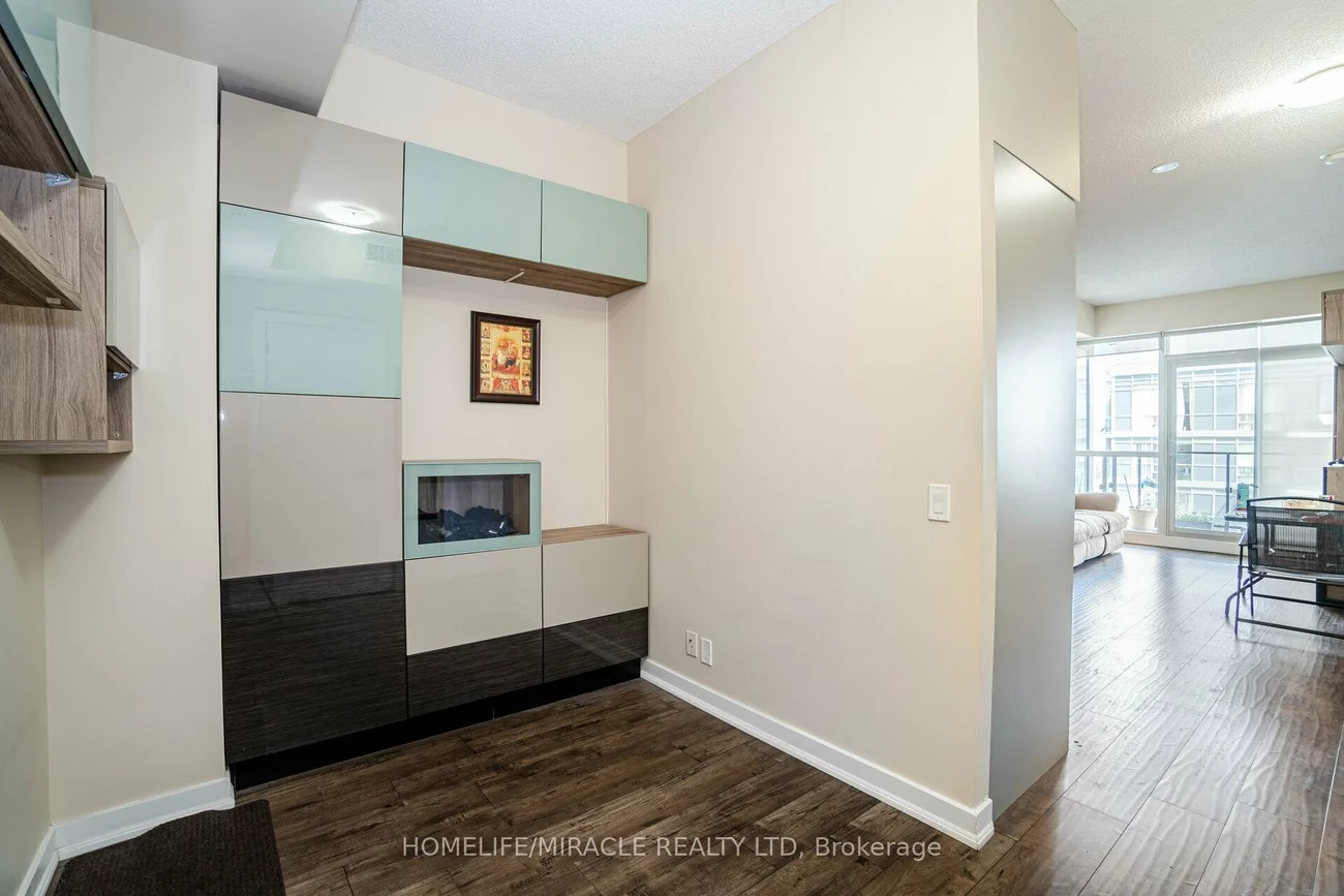 2220, Lake Shore, Mimico, Toronto