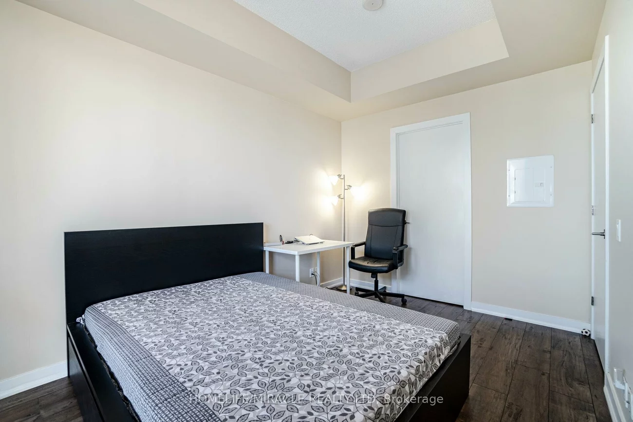 2220, Lake Shore, Mimico, Toronto