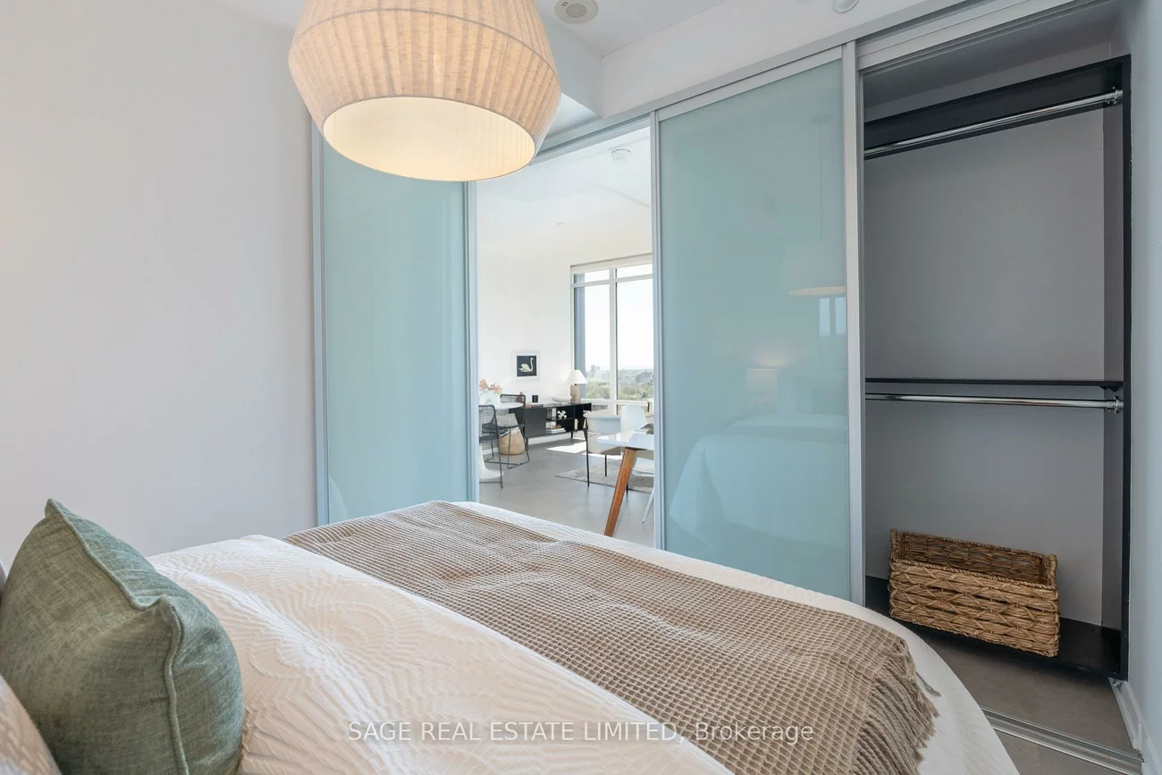 88, Park Lawn, Mimico, Toronto
