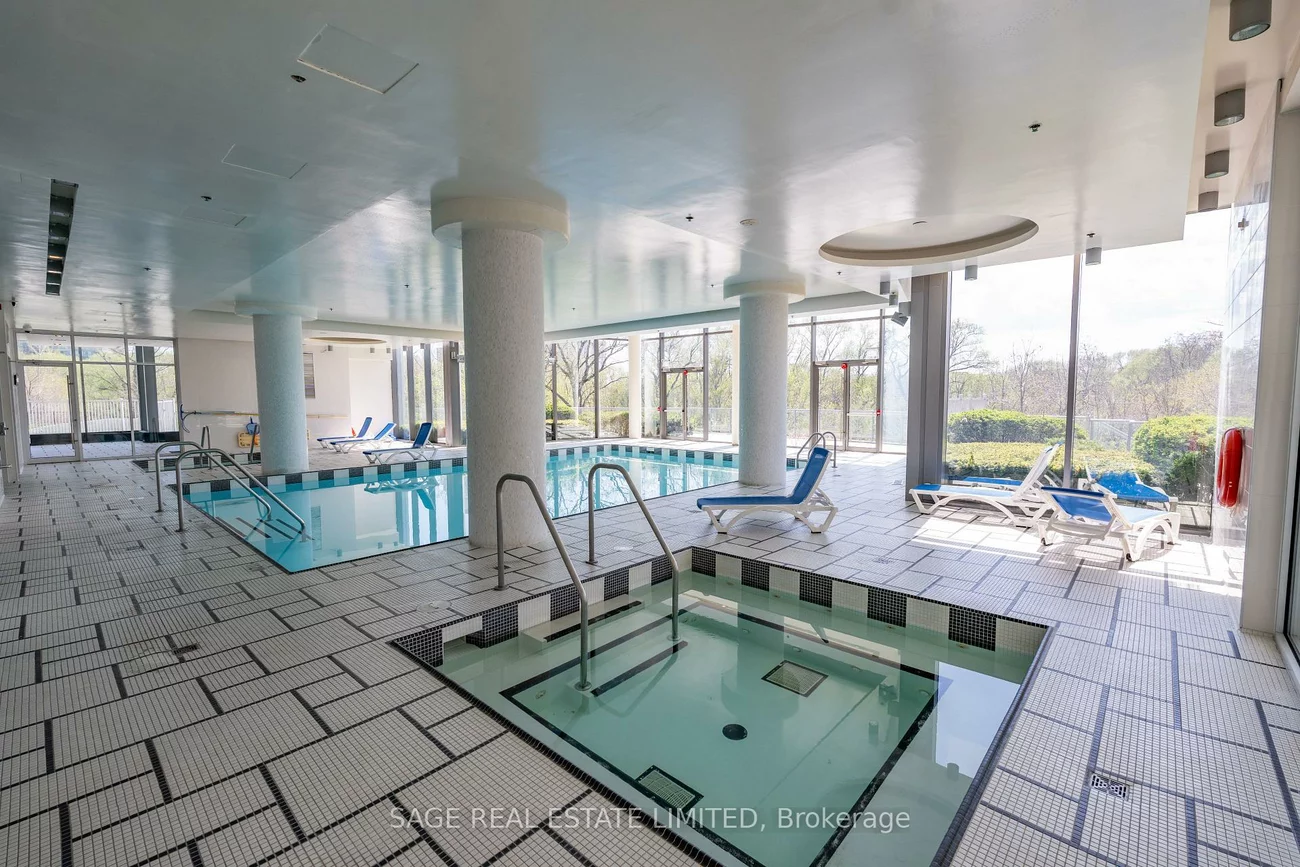 88, Park Lawn, Mimico, Toronto