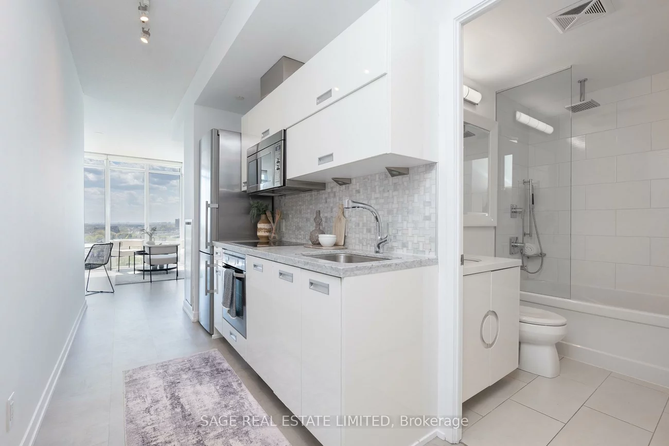 88, Park Lawn, Mimico, Toronto