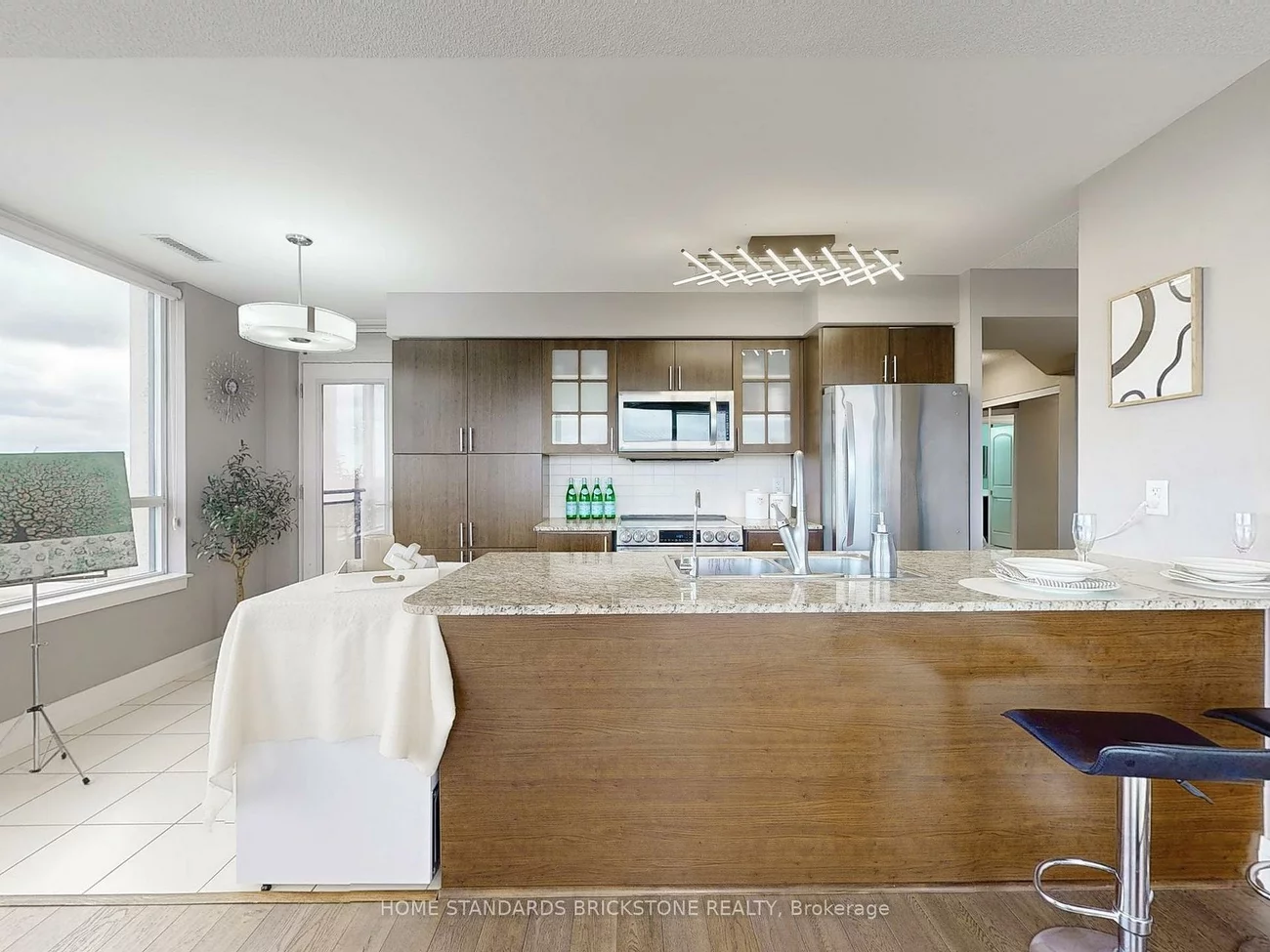 1060, Sheppard, Downsview-Roding-CFB, Toronto