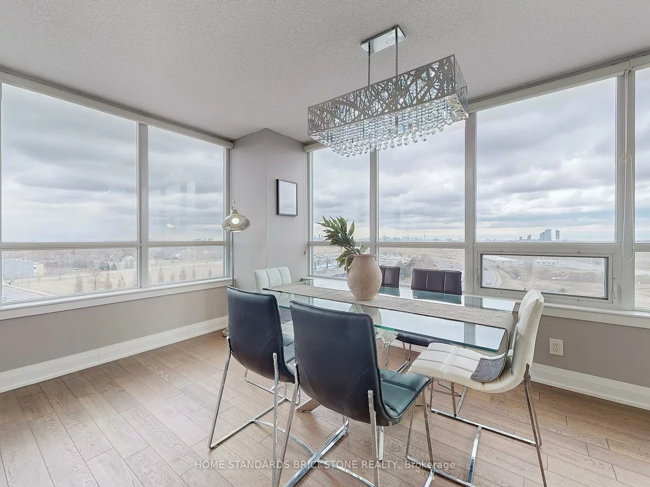 1060, Sheppard, Downsview-Roding-CFB, Toronto