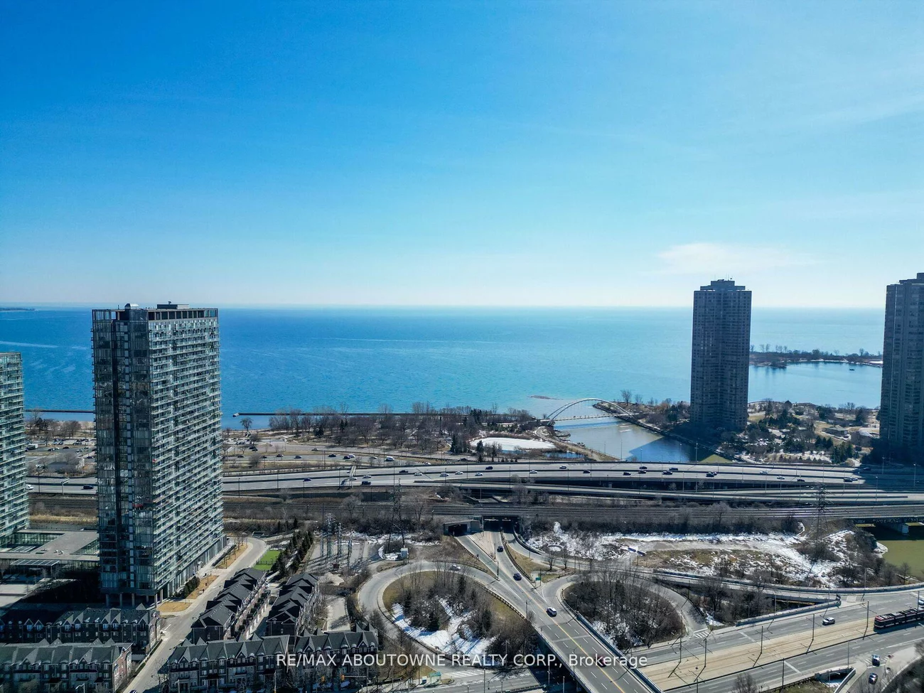105, The Queensway, High Park-Swansea, Toronto