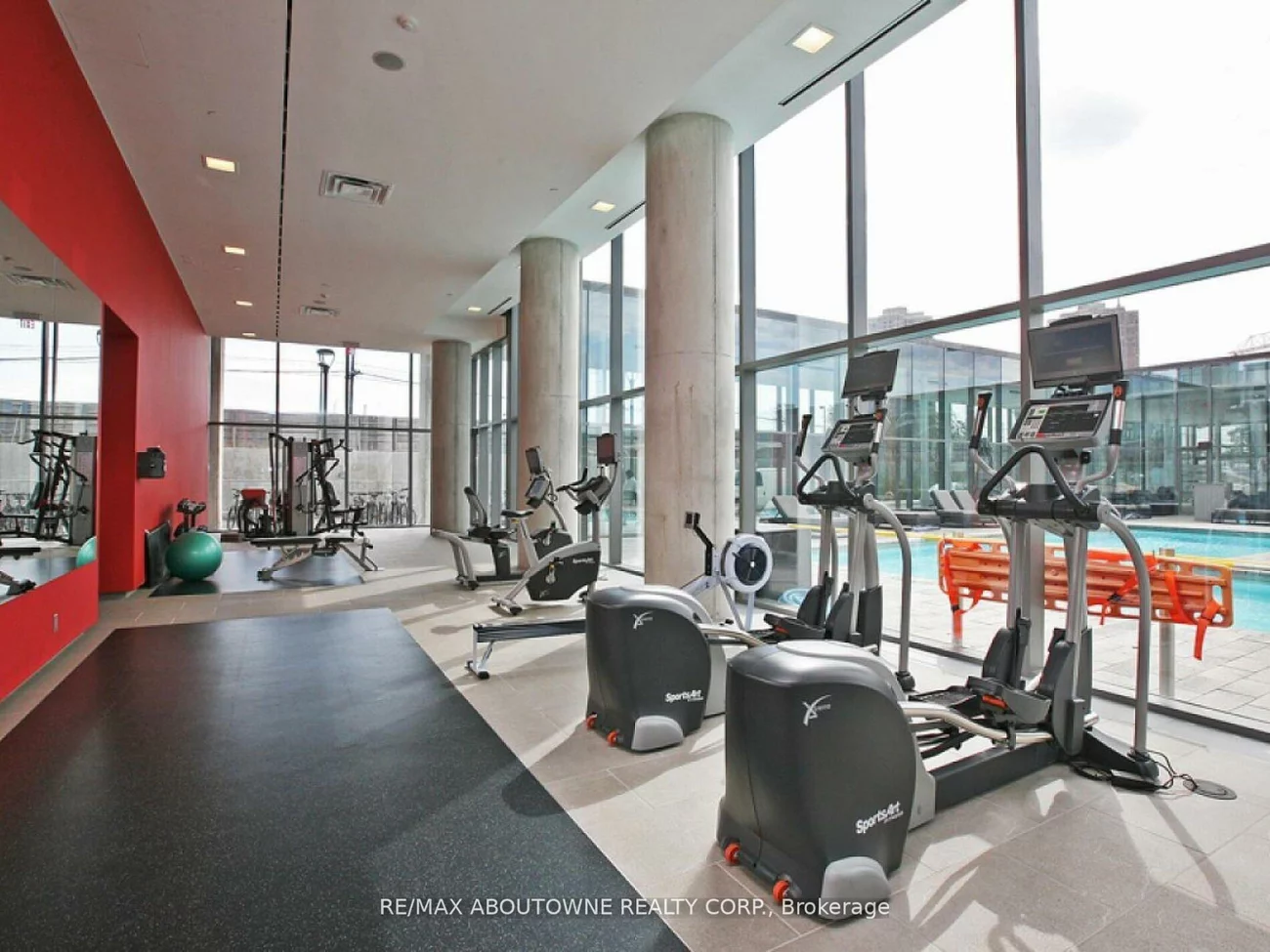 105, The Queensway, High Park-Swansea, Toronto
