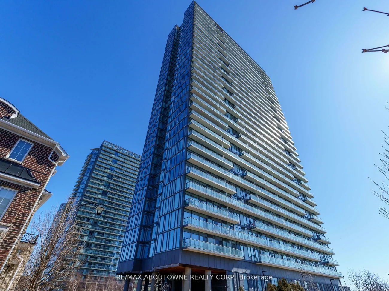 105, The Queensway, High Park-Swansea, Toronto