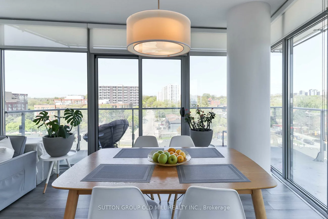 103, The Queensway, High Park-Swansea, Toronto