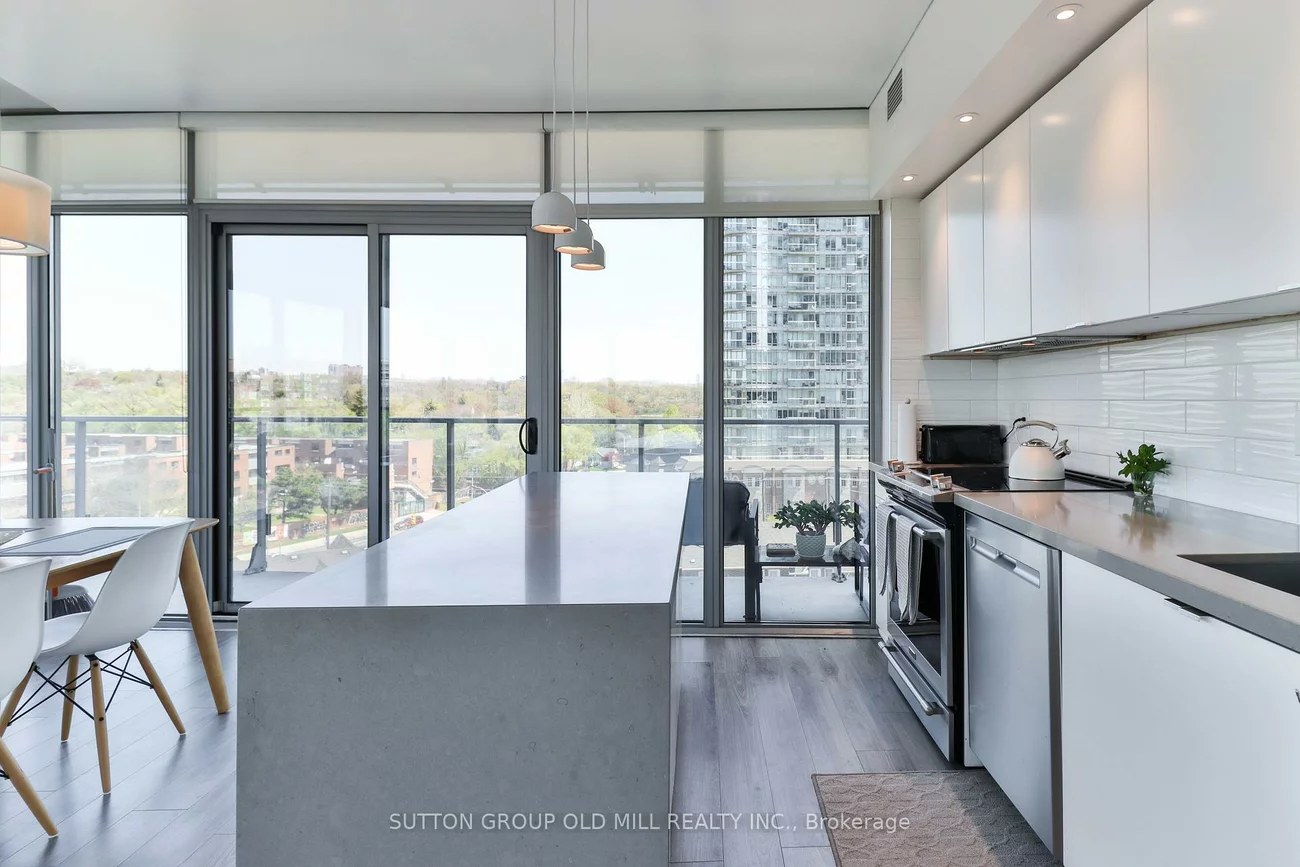 103, The Queensway, High Park-Swansea, Toronto