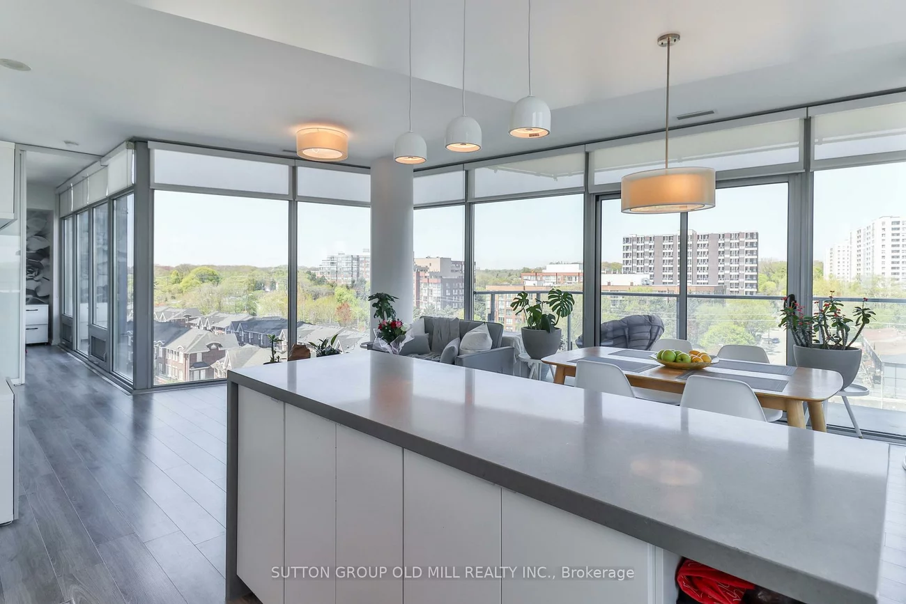 103, The Queensway, High Park-Swansea, Toronto