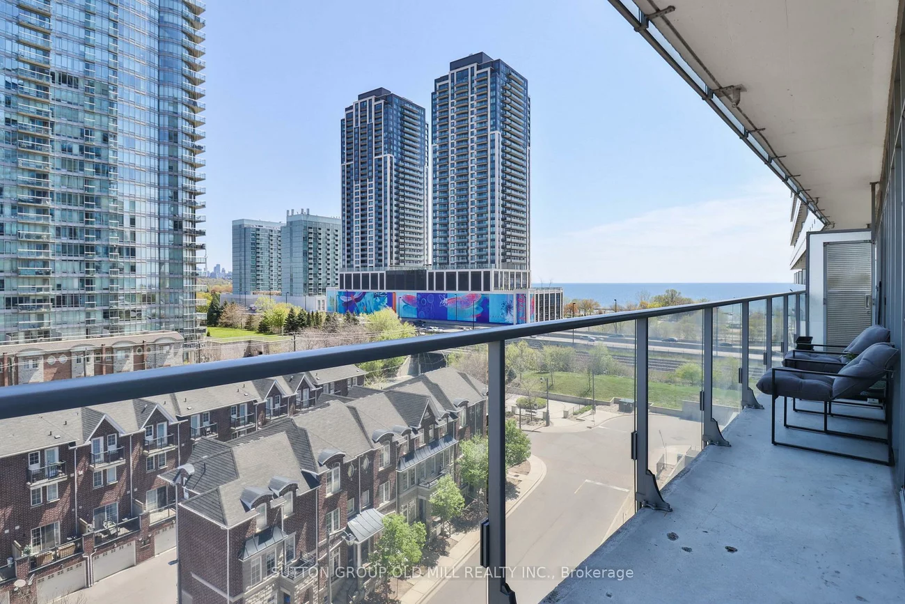 103, The Queensway, High Park-Swansea, Toronto