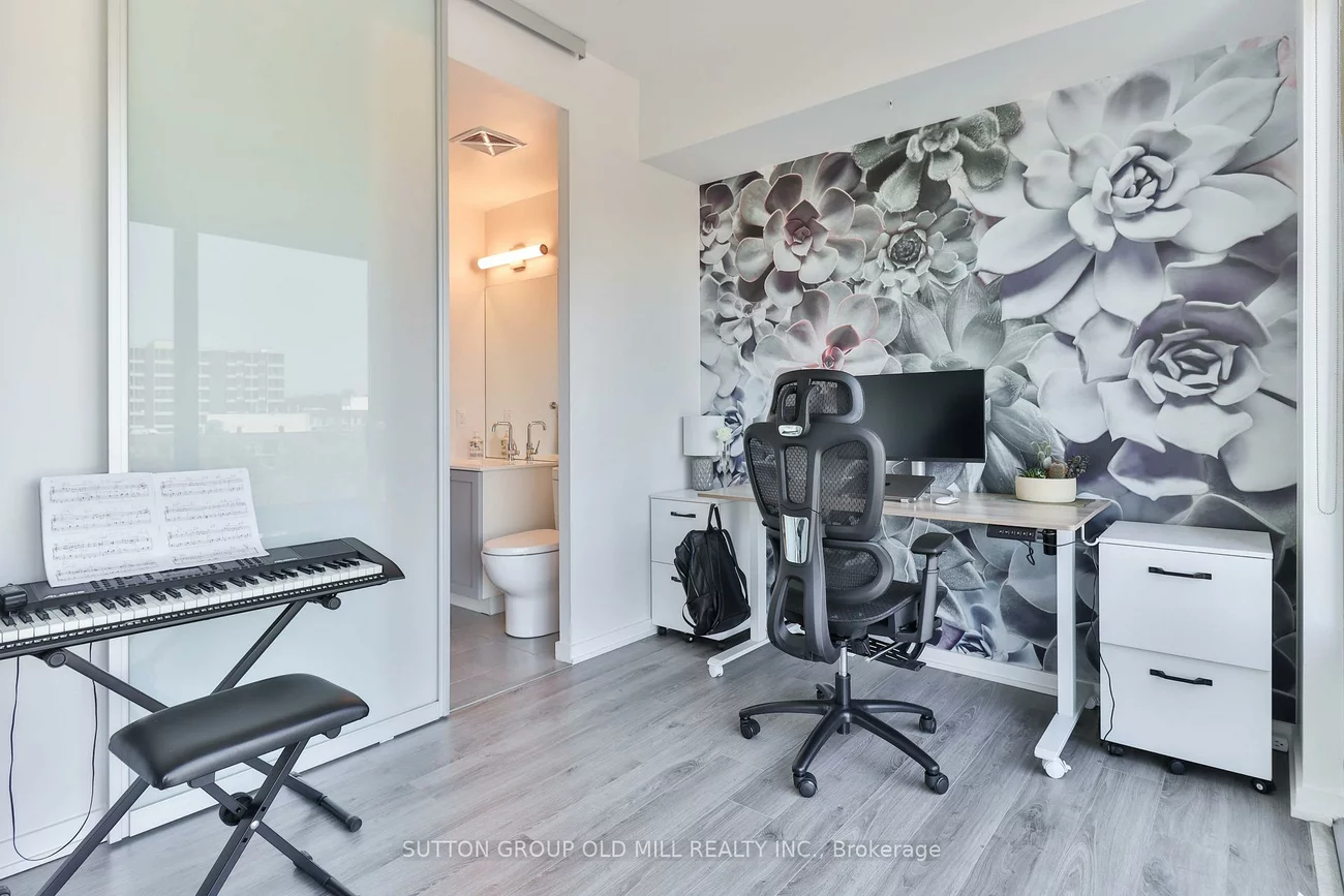 103, The Queensway, High Park-Swansea, Toronto