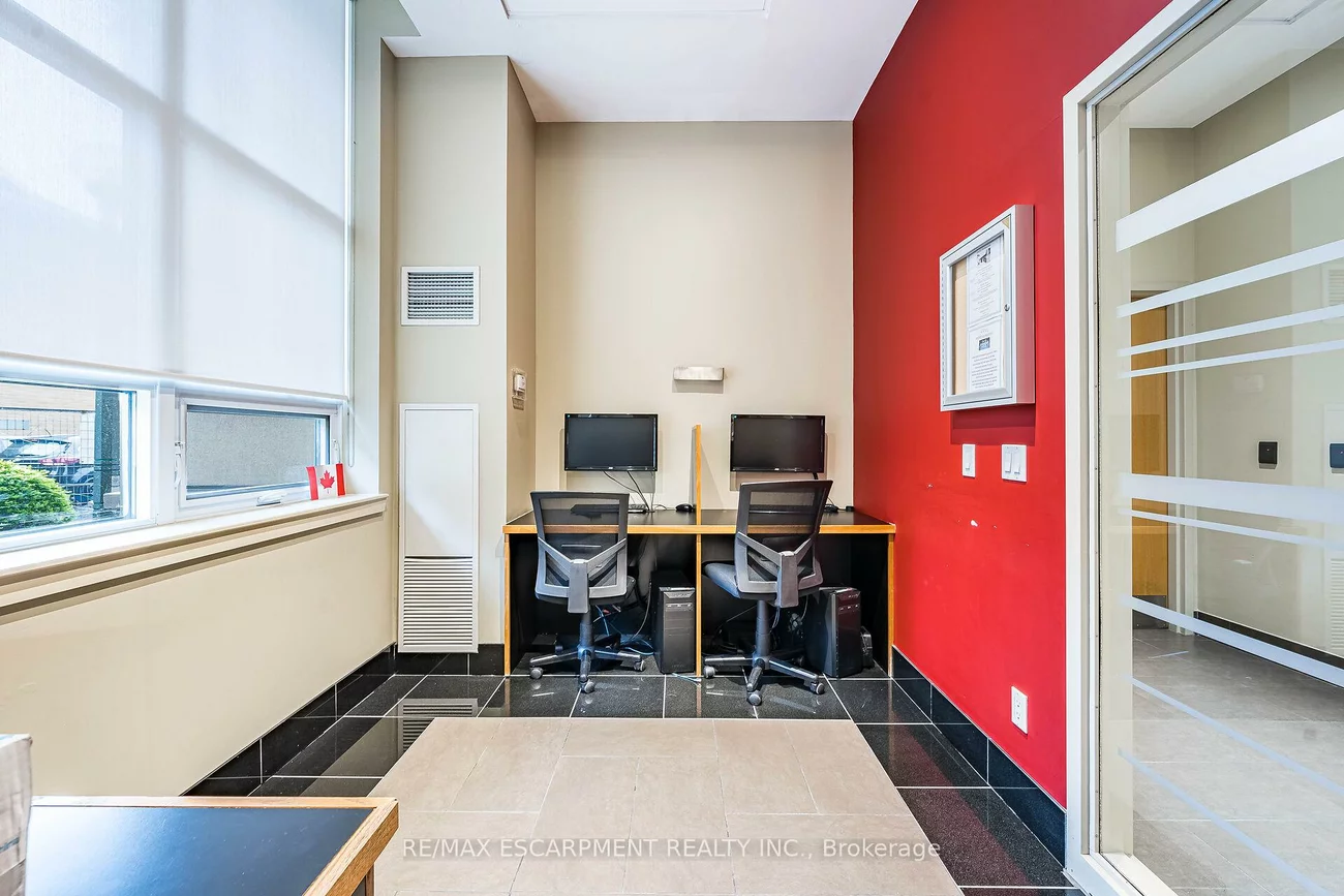 4, Elsinore, New Toronto, Toronto