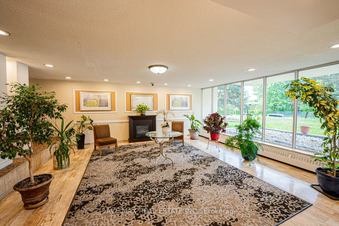 335, Driftwood, Black Creek, Toronto