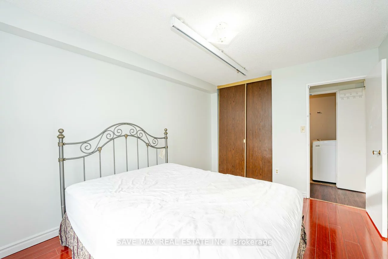 335, Driftwood, Black Creek, Toronto
