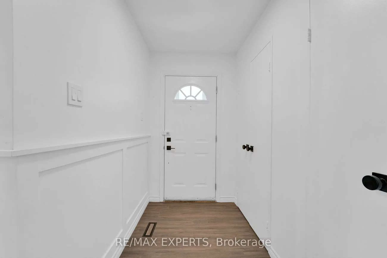 7, Four Winds, York University Heights, Toronto