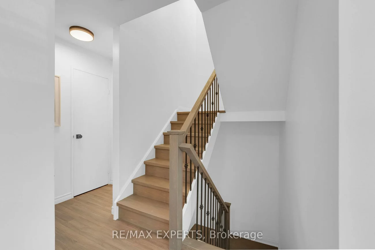 7, Four Winds, York University Heights, Toronto