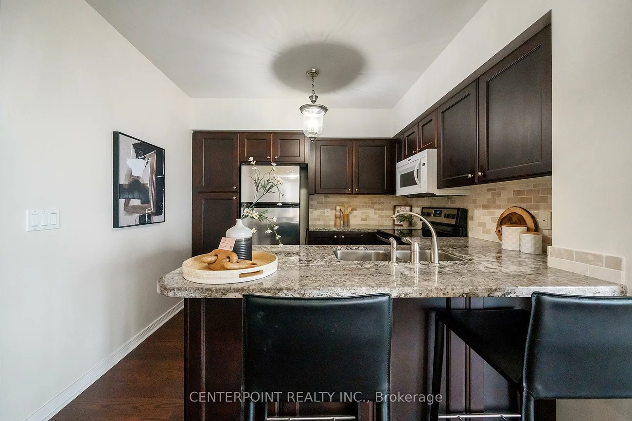 2230, Lake Shore, Mimico, Toronto