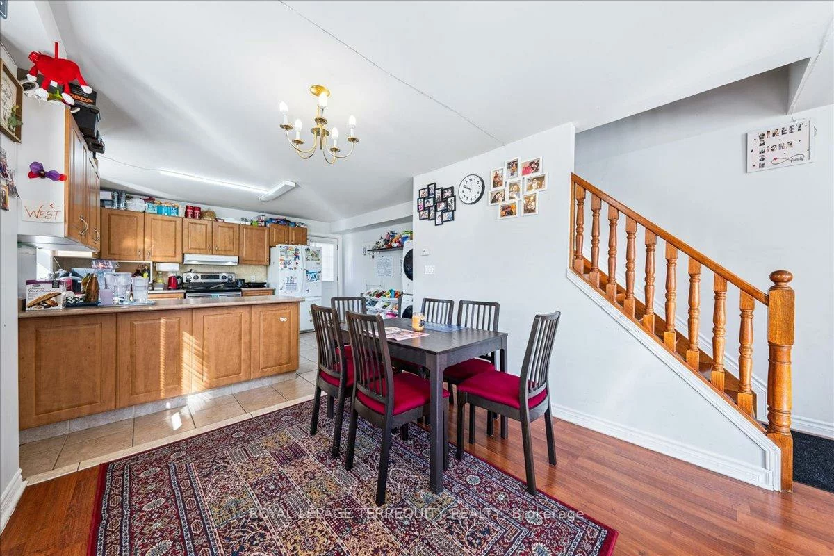 15, Sousa Mendes, Dovercourt-Wallace Emerson-Junction, Toronto