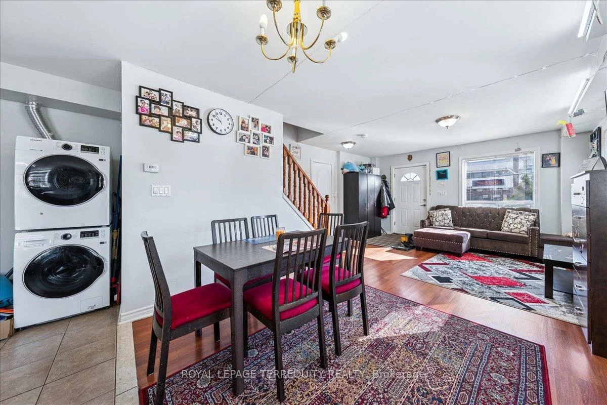 15, Sousa Mendes, Dovercourt-Wallace Emerson-Junction, Toronto
