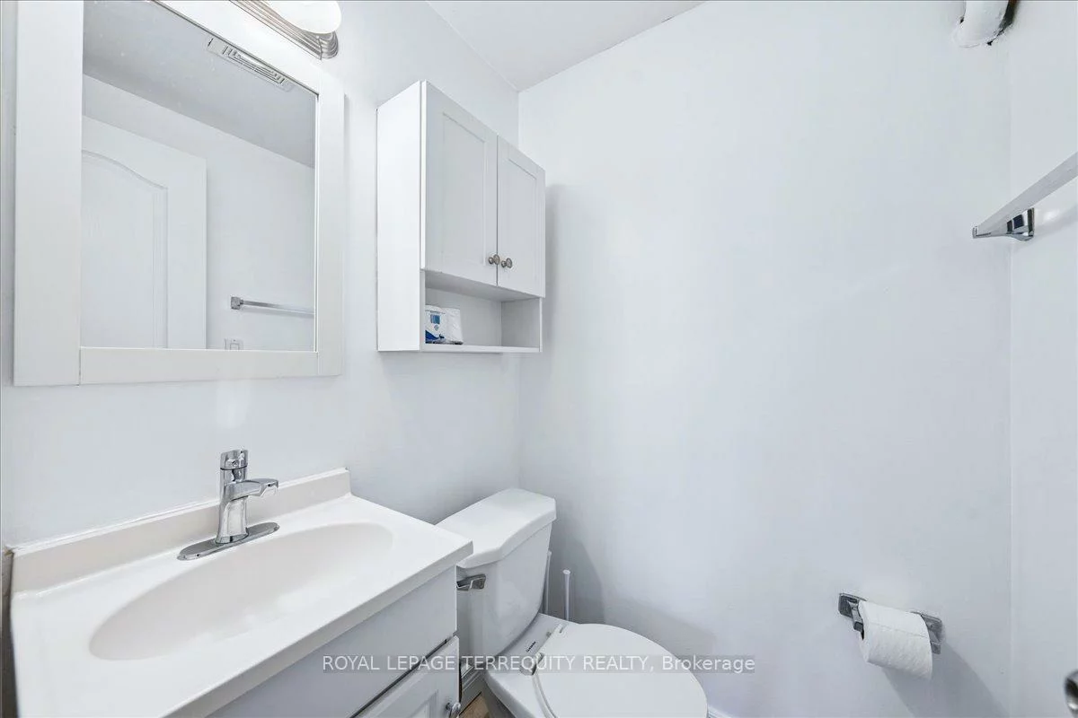 15, Sousa Mendes, Dovercourt-Wallace Emerson-Junction, Toronto
