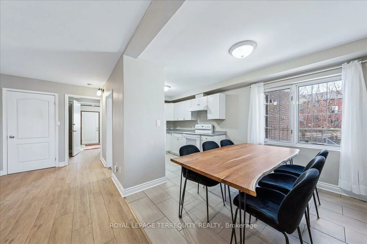 15, Sousa Mendes, Dovercourt-Wallace Emerson-Junction, Toronto