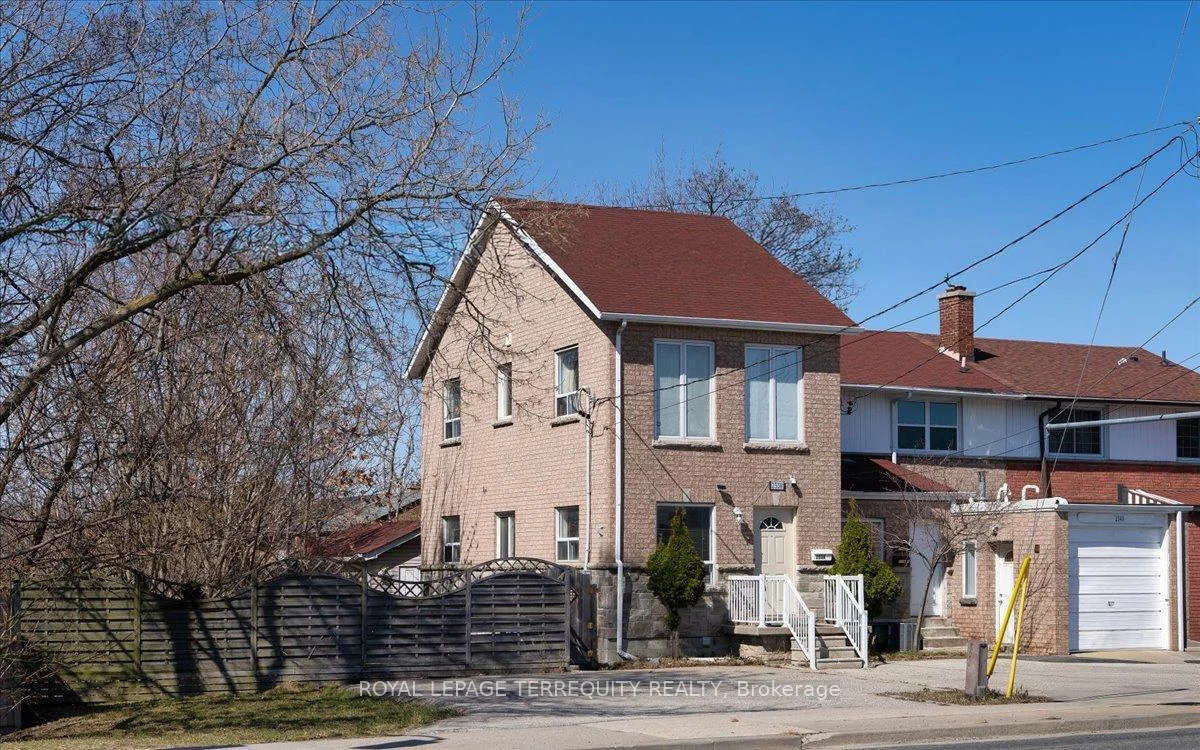 15, Sousa Mendes, Dovercourt-Wallace Emerson-Junction, Toronto