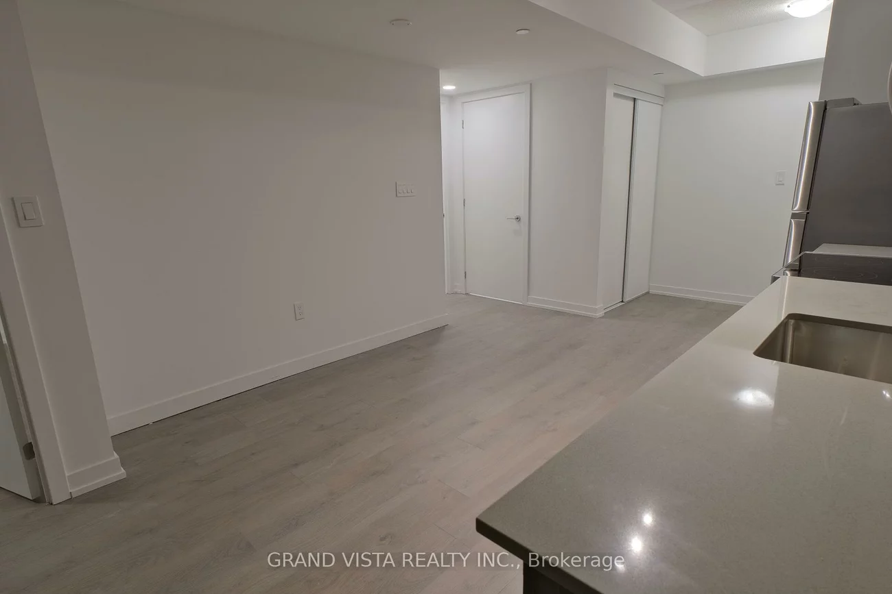 556, Marlee, Yorkdale-Glen Park, Toronto