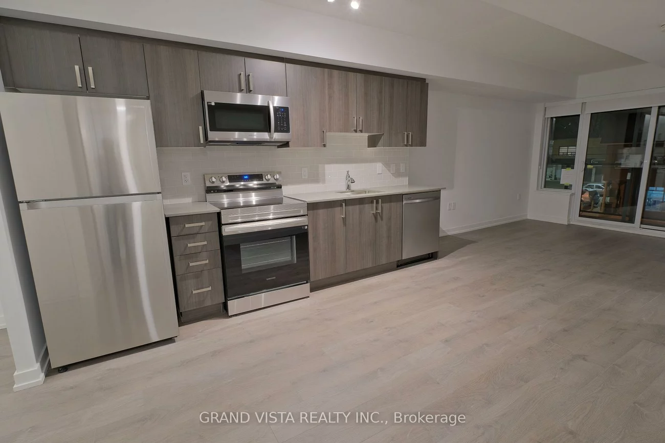 556, Marlee, Yorkdale-Glen Park, Toronto