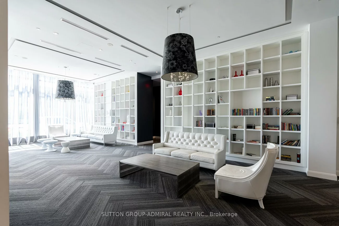 90, Park Lawn, Mimico, Toronto