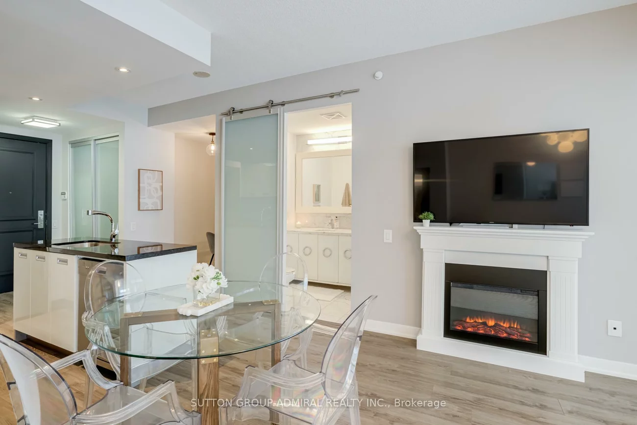90, Park Lawn, Mimico, Toronto