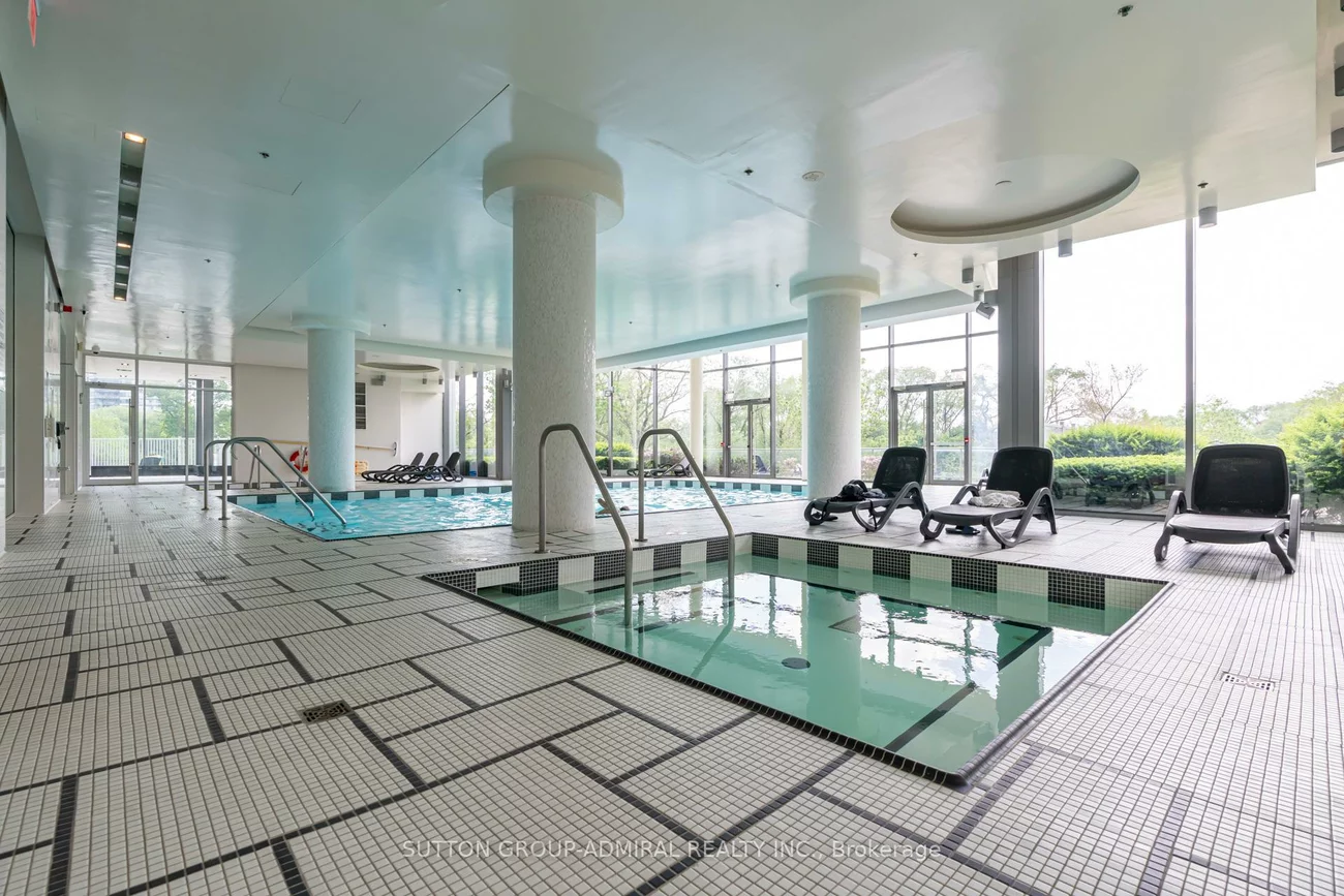 90, Park Lawn, Mimico, Toronto