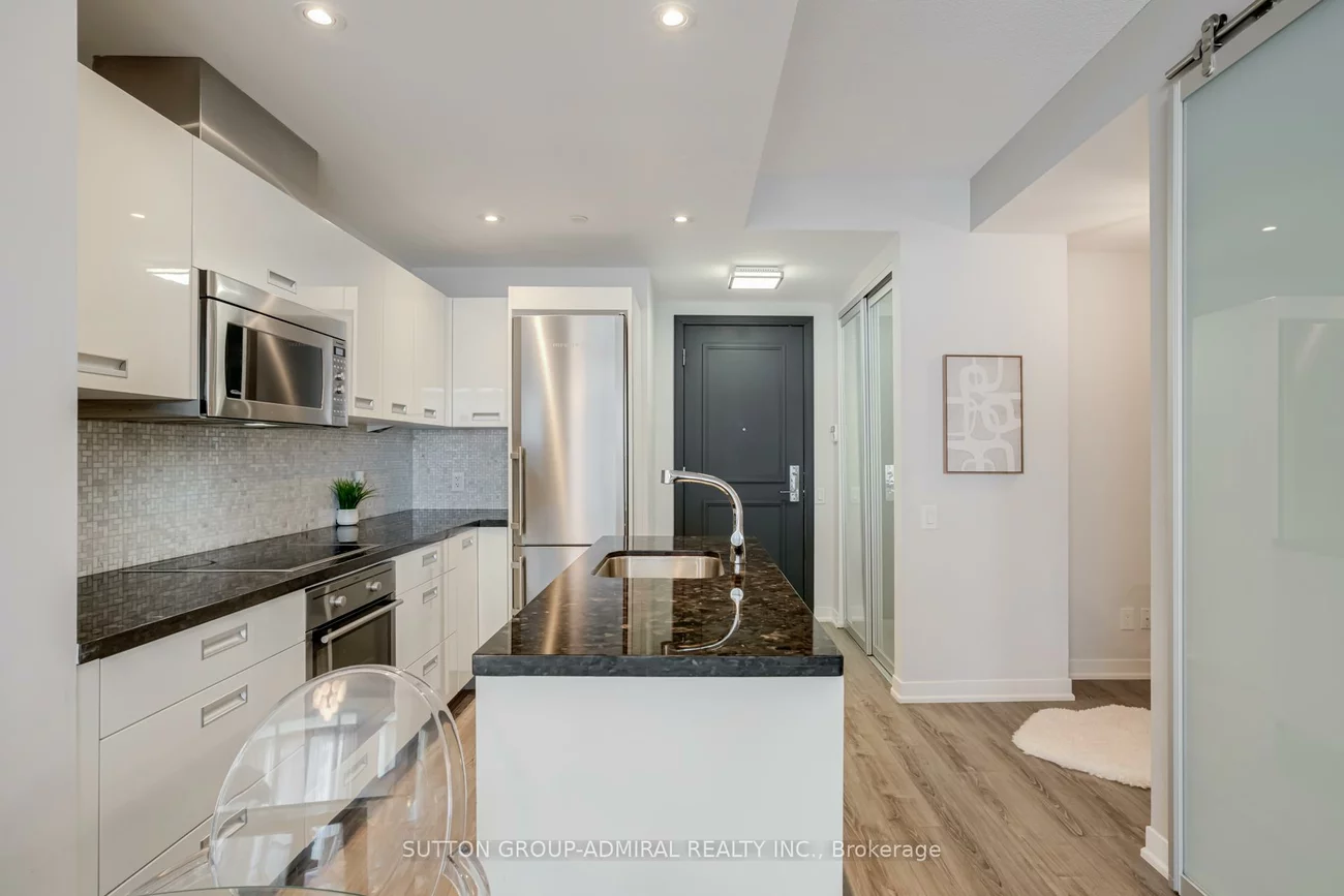 90, Park Lawn, Mimico, Toronto