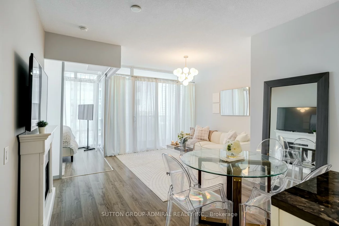 90, Park Lawn, Mimico, Toronto