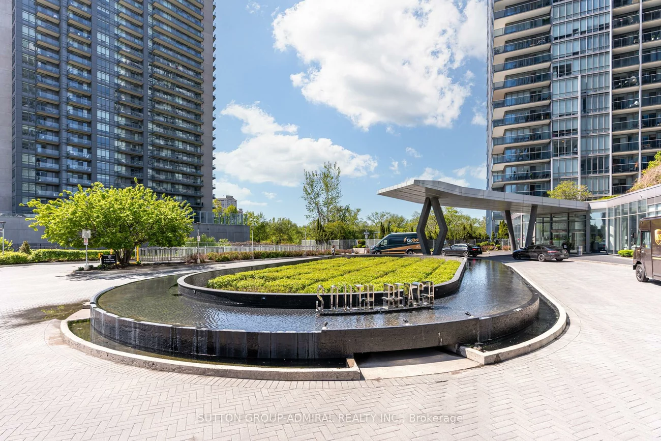 90, Park Lawn, Mimico, Toronto