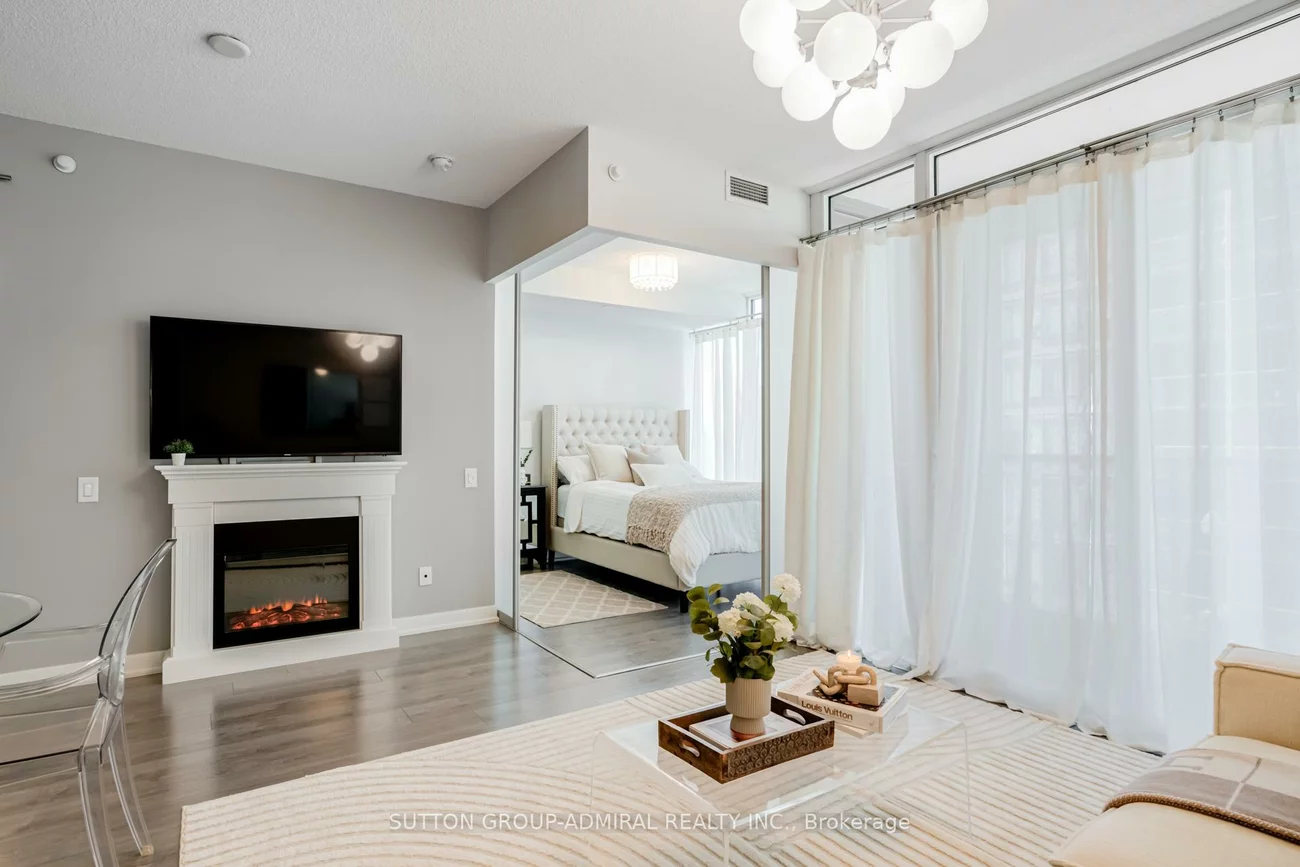 90, Park Lawn, Mimico, Toronto