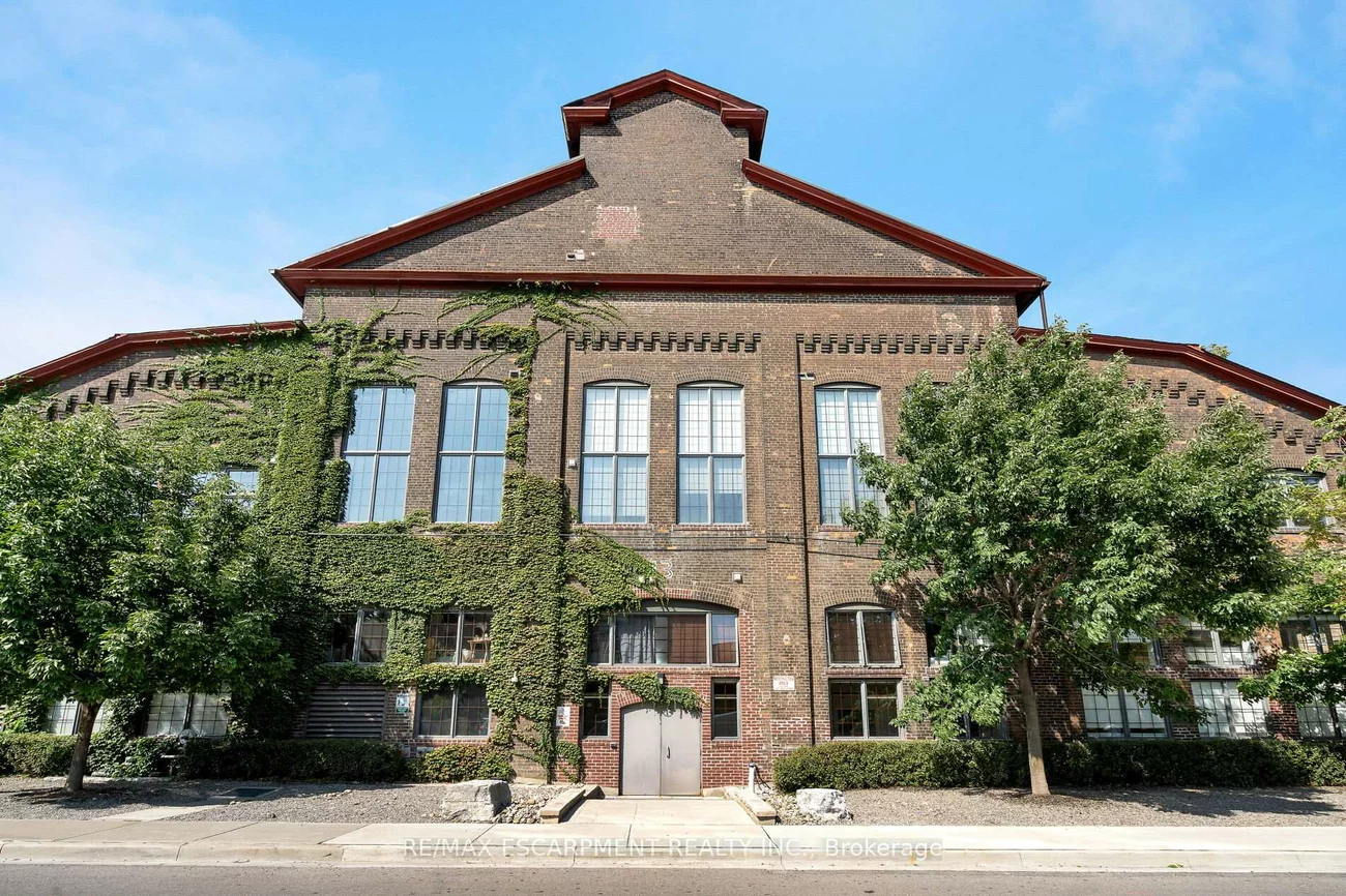 1100, Lansdowne, Dovercourt-Wallace Emerson-Junction, Toronto