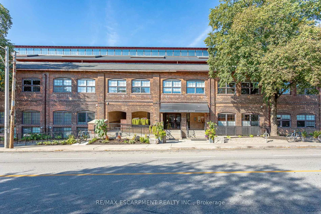 1100, Lansdowne, Dovercourt-Wallace Emerson-Junction, Toronto