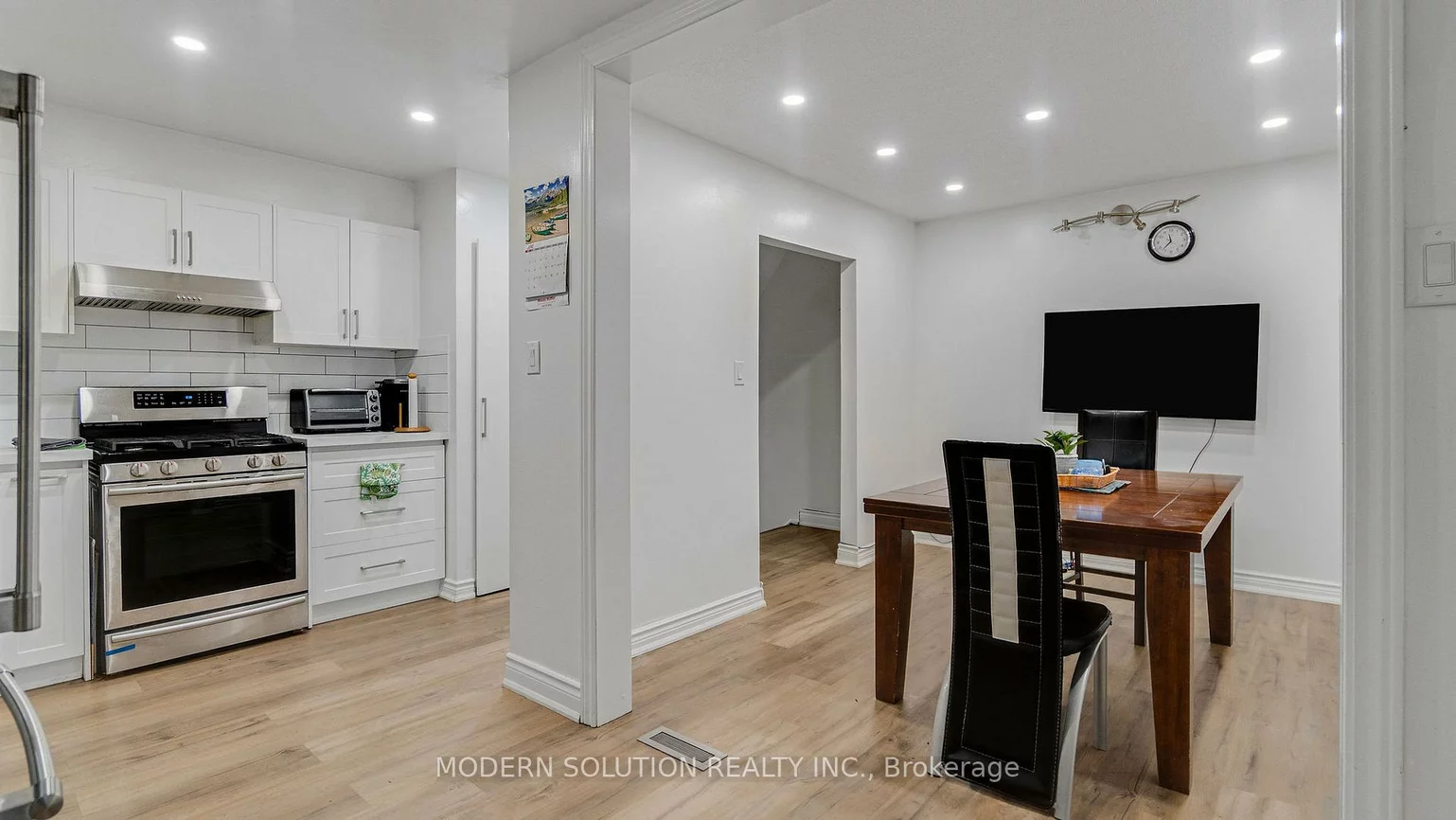 1559, Albion, Mount Olive-Silverstone-Jamestown, Toronto
