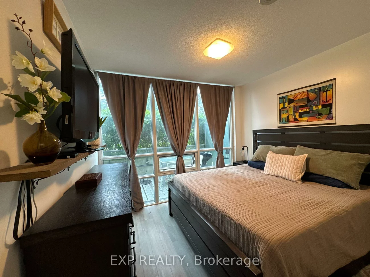 2230, Lake Shore, Mimico, Toronto