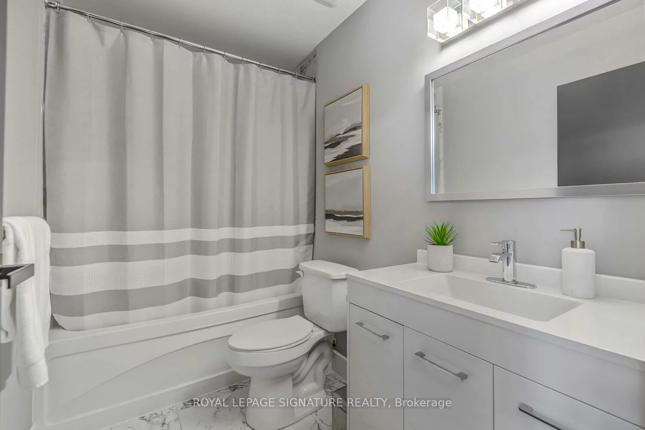 1001, Roselawn, Briar Hill-Belgravia, Toronto