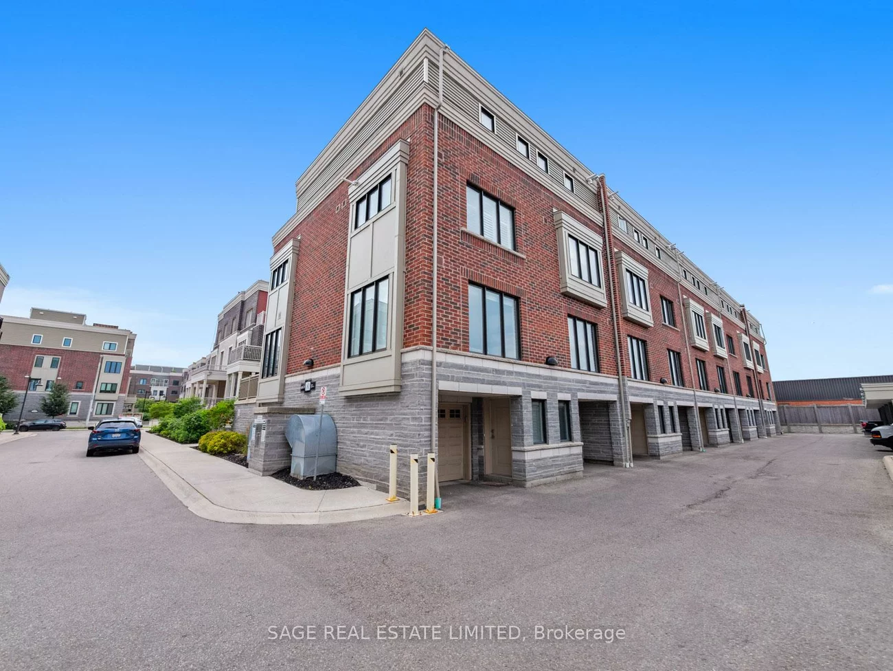 80, Eastwood Park, Long Branch, Toronto