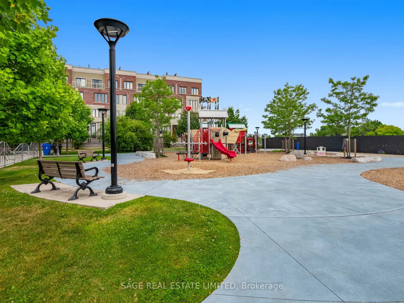 80, Eastwood Park, Long Branch, Toronto