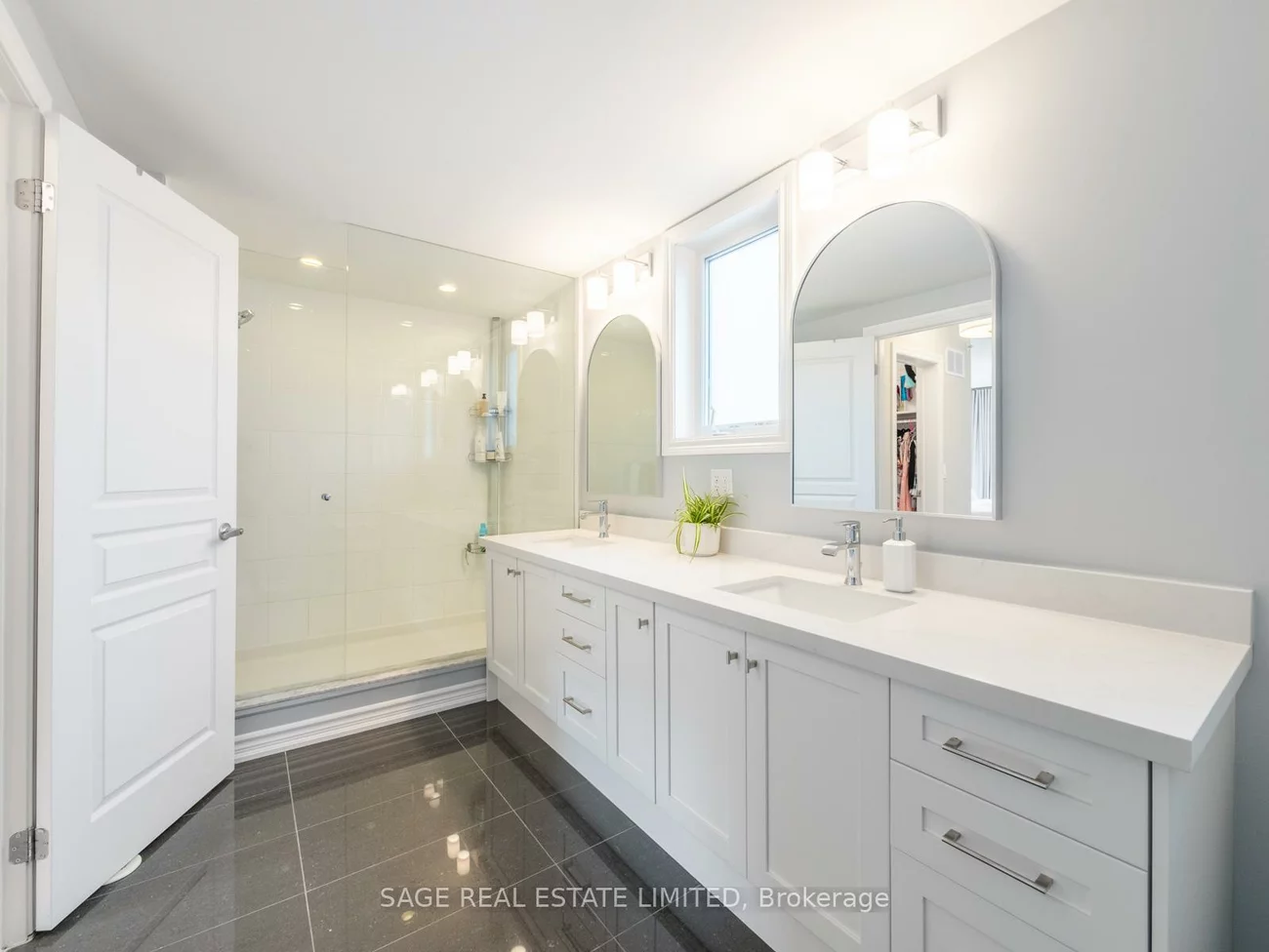 80, Eastwood Park, Long Branch, Toronto