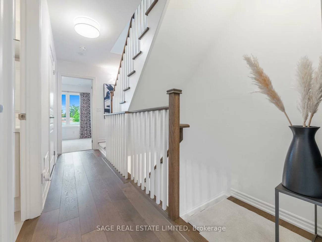 80, Eastwood Park, Long Branch, Toronto